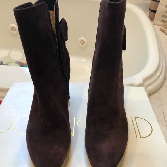 New Joan & David brown suede booties size 9 1/2 - Picture 2 of 7